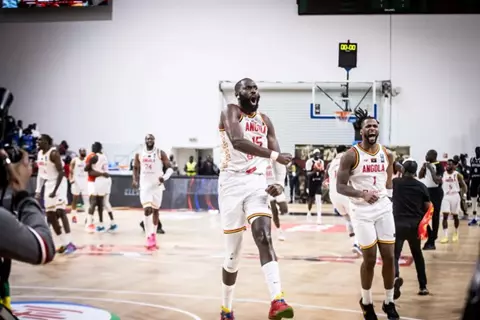 كرة سلة.. فوز مثير لأنجولا على جنوب السودان وليبيا تودع الأفروباسكت